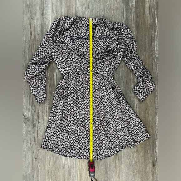 Angie 3/4 Sleeve Neutral Floral Dress w Pockets - Picture 7 of 11